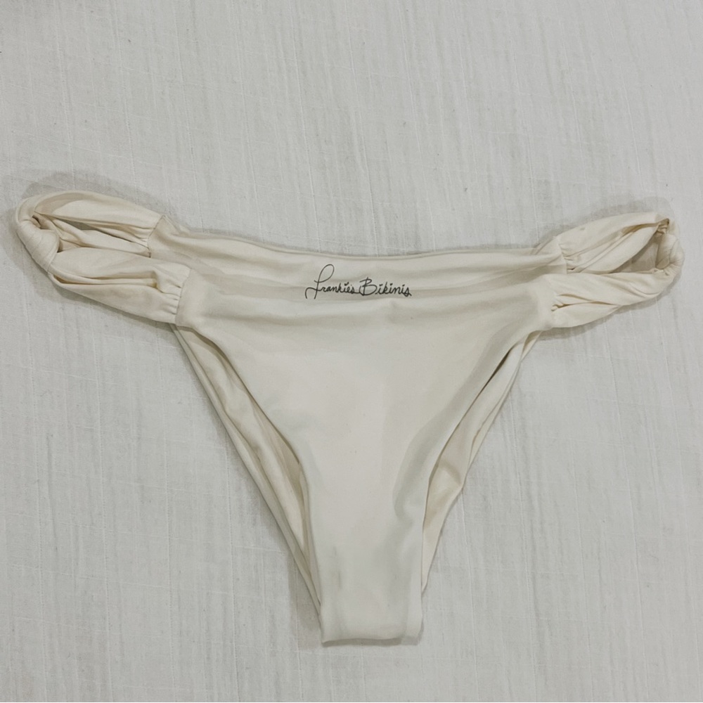 Frankie’s Bikinis Cheeky Bikini Swim Bottoms • Size: Medium M • White